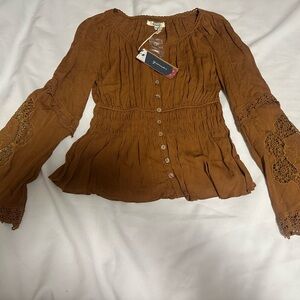 Gimmicks by BKE Rust Button-Up Blouse long sleeve brown size medium NWT